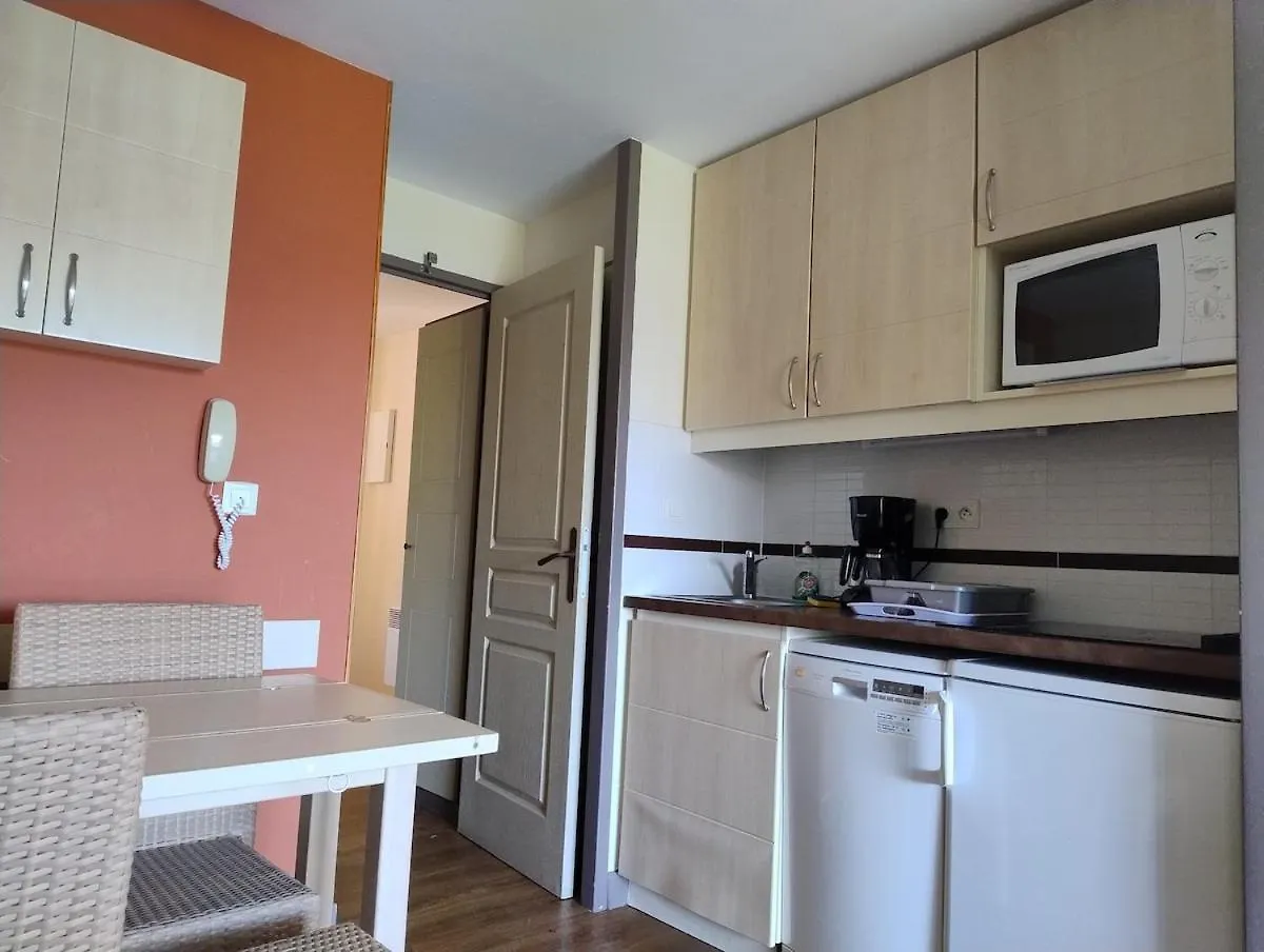 Apartment Heart Of Holiday Village, Near Beach, Wifi, Parking Saint-Raphael
