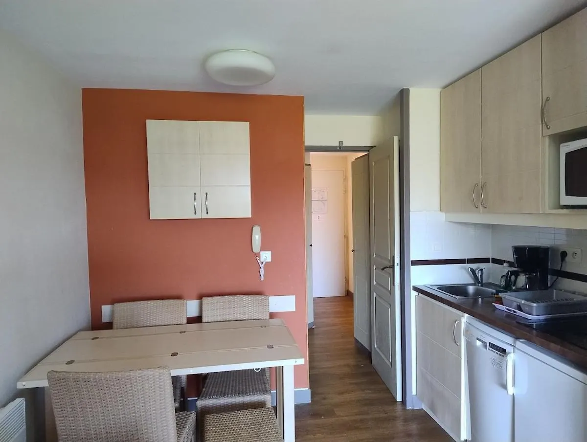 Heart Of Holiday Village, Near Beach, Wifi, Parking Saint-Raphael  Apartment